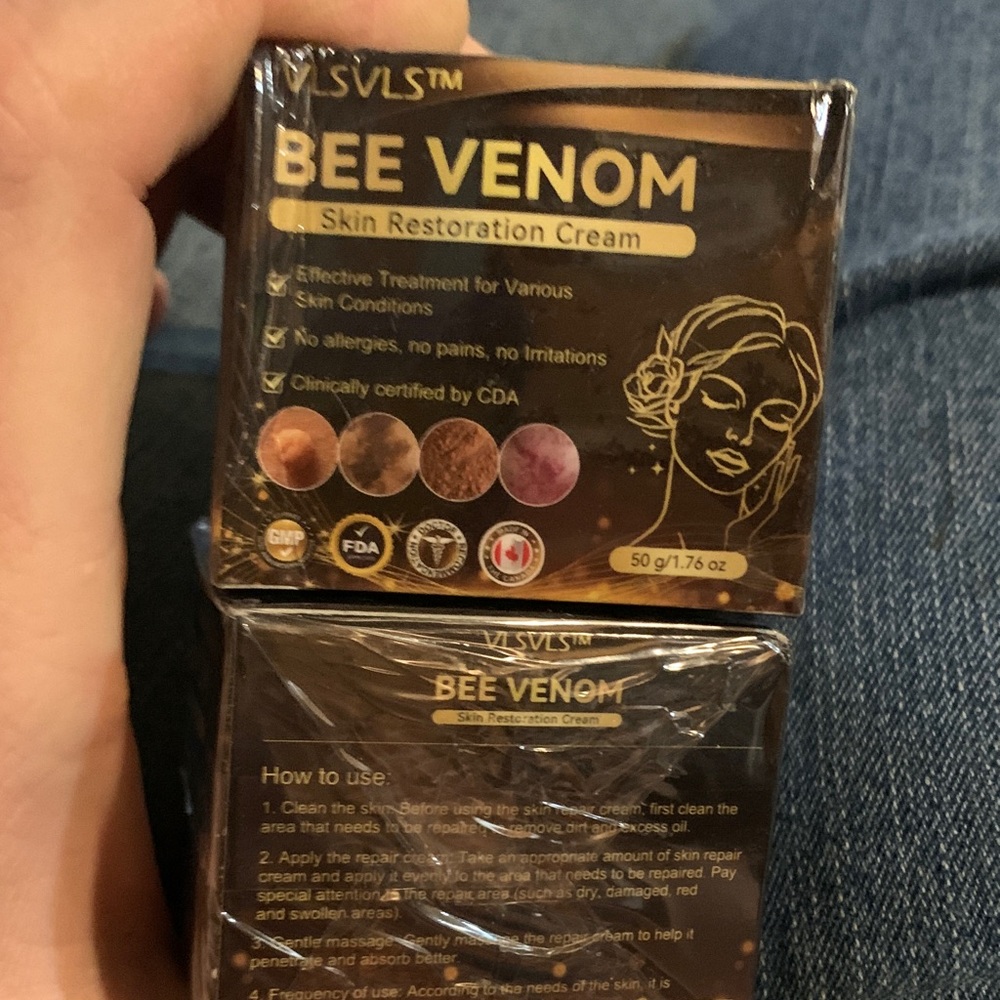 Vlsvls Bee Venom skin restoration cream – NIP – 2 count jars 1.76 ounce each